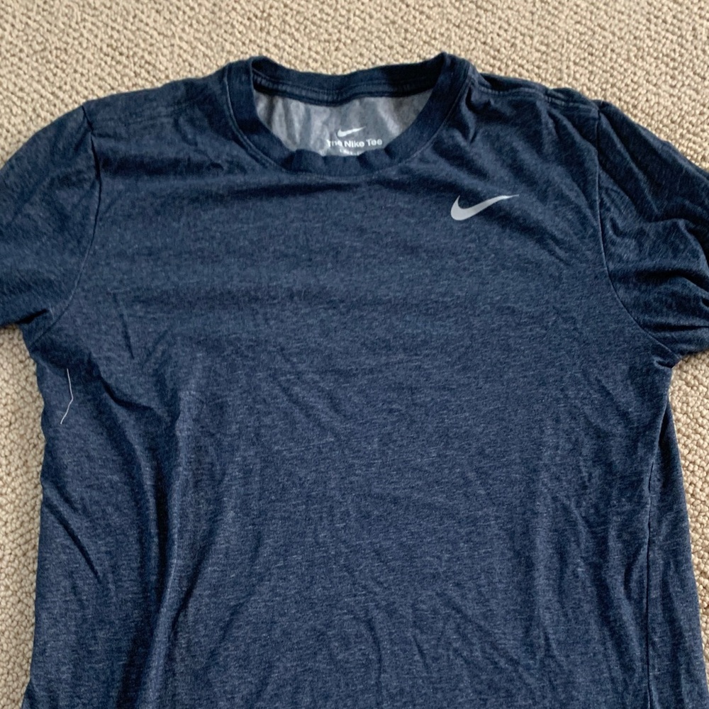 Nike Men's Dark Blue Short Sleeve Tee